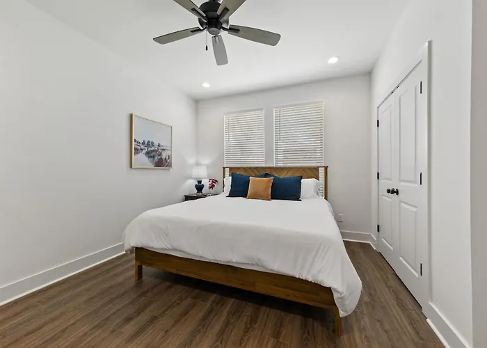 Villa Basin House 2 King Beds 70in Tv Fast Wifi