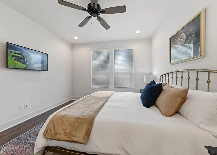 Basin House 2 King Beds 70in Tv Fast Wifi Lafayette